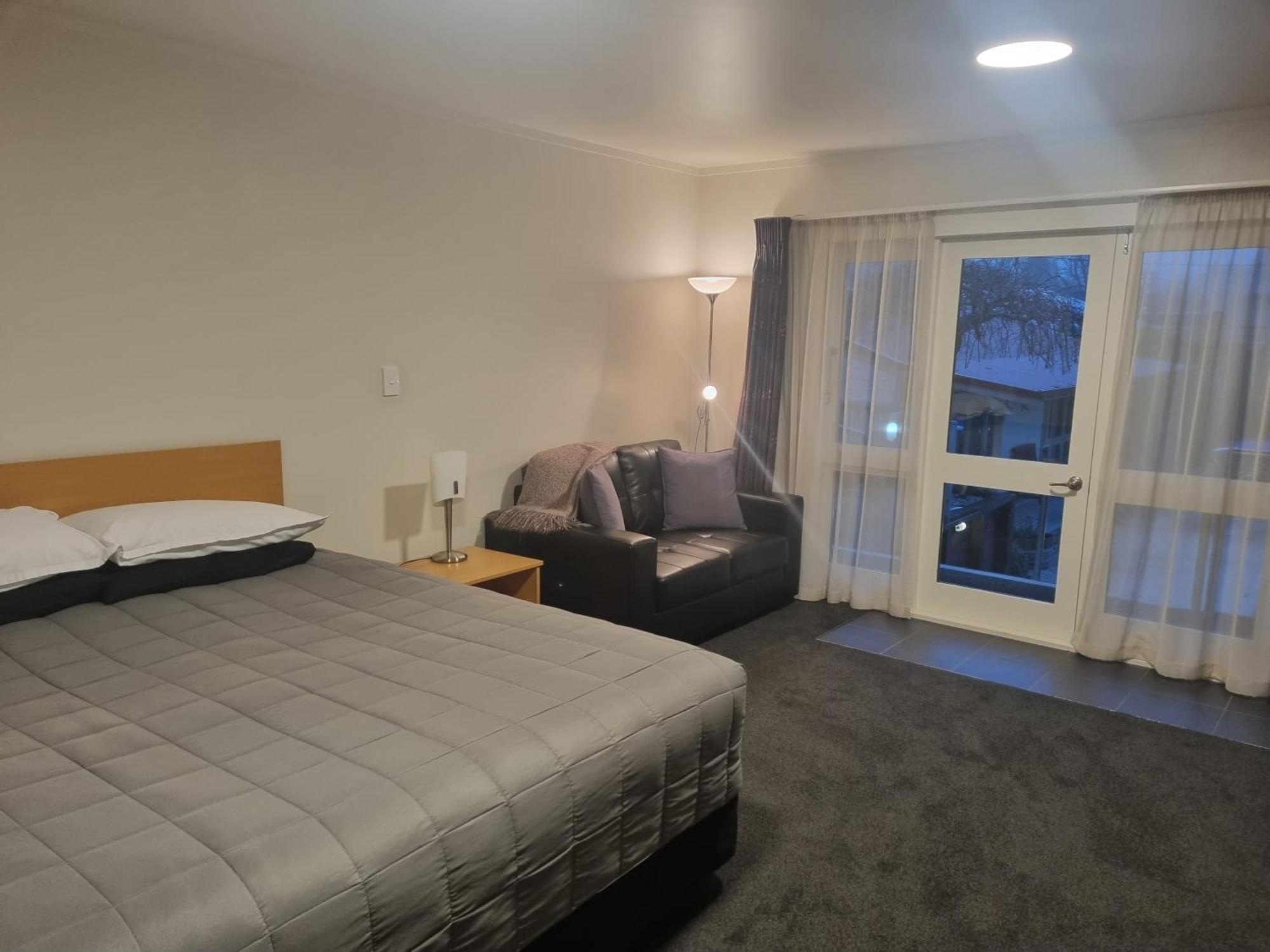 Jafa'S Motels Lawrence ภายนอก รูปภาพ