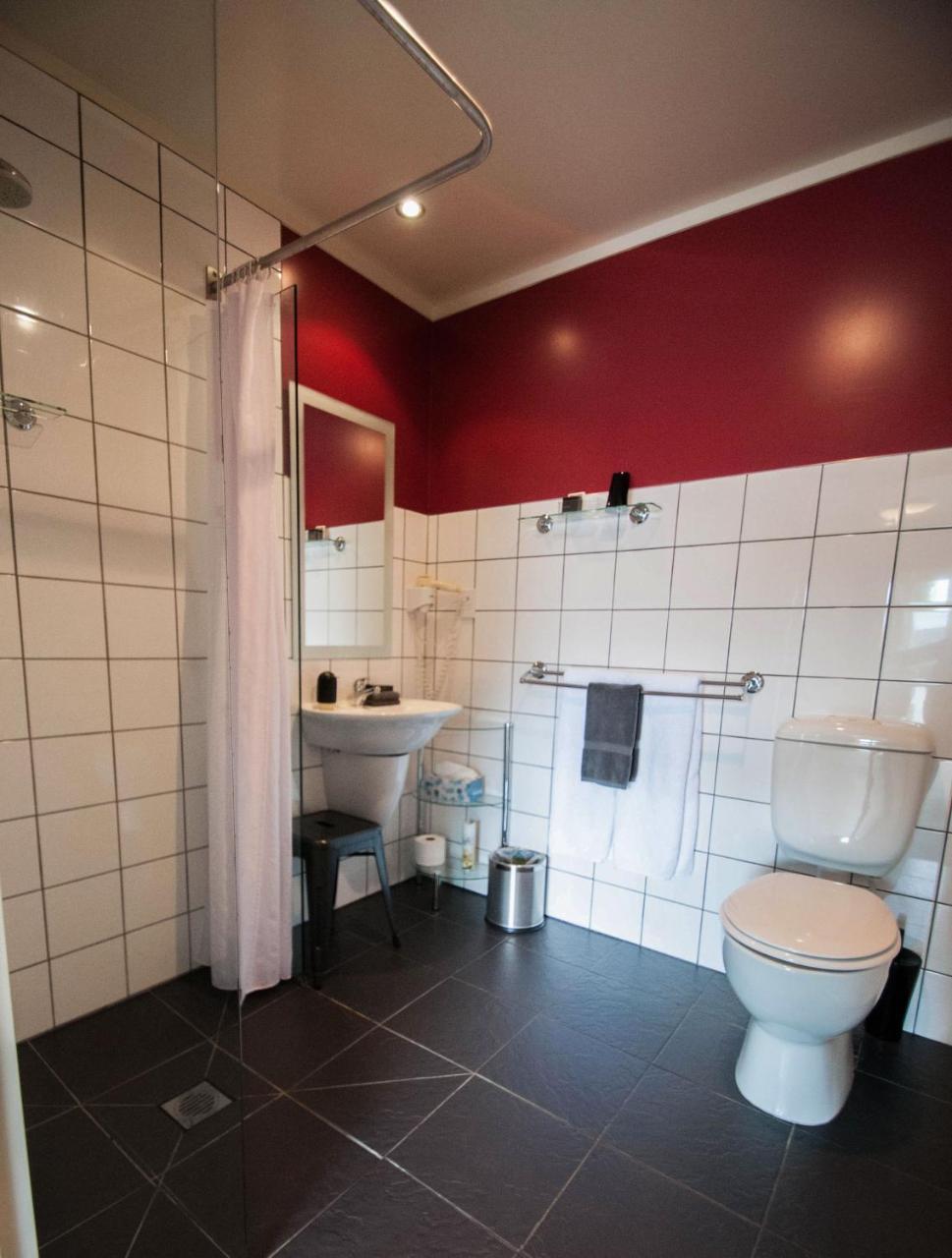 Jafa'S Motels Lawrence ภายนอก รูปภาพ