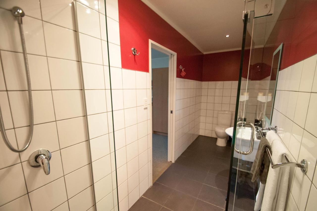 Jafa'S Motels Lawrence ภายนอก รูปภาพ